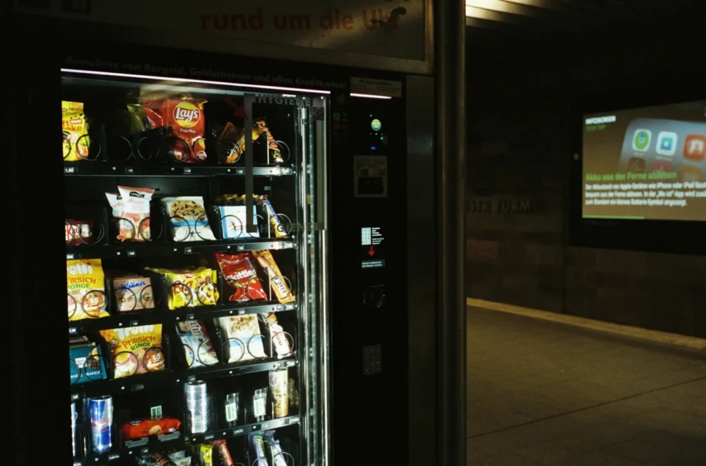 snack and drink vending mechine